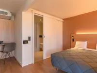 Premiere Classe Versailles - ST-Cyr-l'Ecole Hotels in Yvelines