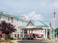 Comfort Inn & Suites Sturbridge-Brimfield Hotels in Sturbridge