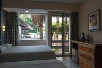 La Concha Beach Hotel & Club - balcony