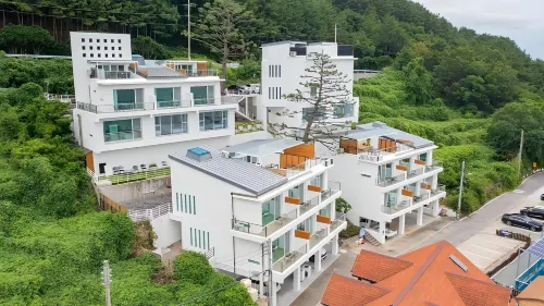 Geoje Casa del Mundo D Dong