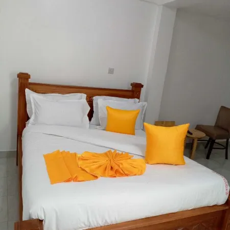 Ehtans Hotel And Accommodations