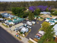 Rivergums Caravan Park 군디윈디 호텔