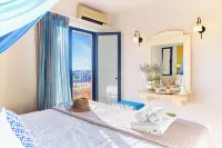 Golden Bay Apartments-Garden Haven - balcony