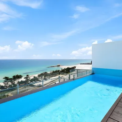 Gangneung Lamiacasa Pool Villa Отели рядом с достопримечательностью «Фантазийный музей чашек»