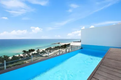 Gangneung Lamiacasa Pool Villa Отели в г. 