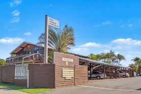 Boat Harbour Studio Apartments and Villas