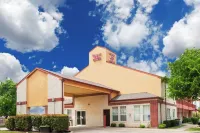 Garland Inn & Suites near Dallas TX