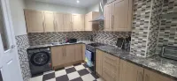 Spacious 3 Bed 2 Baths Free WiFi Central Location - stanze in case private