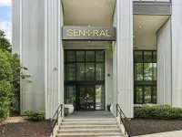 星金屬西中城 Sentral 鄰近汉密尔顿·E·霍姆斯的酒店