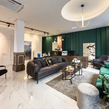 Alexandra Boutique Residence Downtown