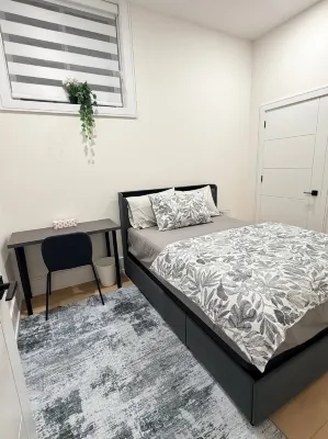 Bright & Comfortable Two-Bedroom Suite - บังกะโล