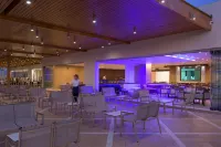 Avra Beach Resort - bar