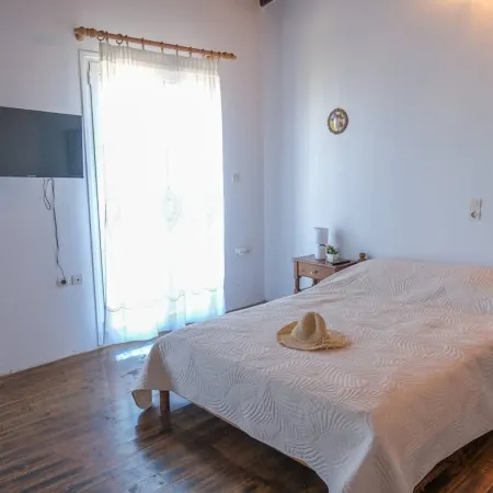 Breeze - Getaway in Samos w Serene Sea View
