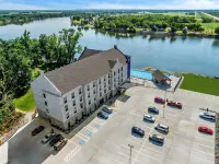 Sleep Inn & Suites Savannah Tennessee Riverfront - WiFi