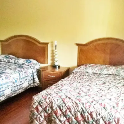 Portland Value Inn & Suites on 82nd Các khách sạn gần Công viên Mount Tabor