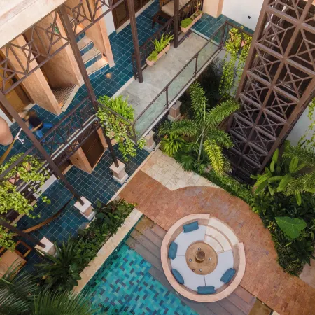 Cigno Ermita Hotel Boutique