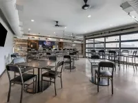 Vīb Hotel by Best Western Denver RiNo ザ・ソース周辺のホテル
