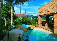 Charming Holiday House in Roodepoort with Garden & Pool - 2-Sterne