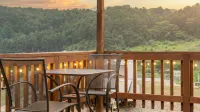 Gapyeong Captain Caravan and Glamping - Mountain view