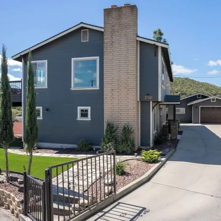 Highland Park Panorama by Avantstay Game Room + Panoramic Views Wine Country