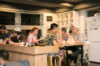 Santiago Guesthouse Hiroshima - بيت ضيافة