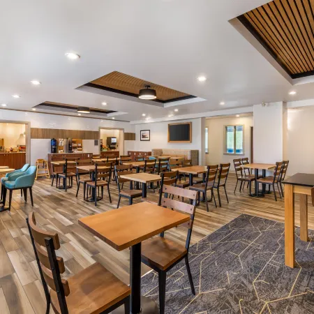Best Western Plus 1000 Islands Hotel & Suites
