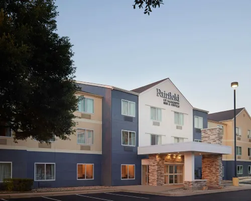 Fairfield Inn & Suites Austin South Hotels near Garrison Park