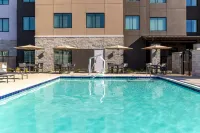 Residence Inn Fairfield Napa - Kolam Renang