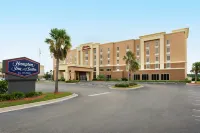 Hampton Inn & Suites Brunswick - Gym