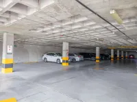 Ibis Queretaro - parking