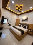 Hotel Pearl Nest Palace - 2 звезды