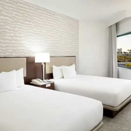 DoubleTree Suites by Hilton Phoenix Hotels in Phoenix