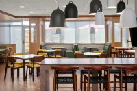 Fairfield Inn & Suites Yankton - Bãi đậu xe