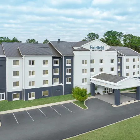 Fairfield Inn & Suites Lake City