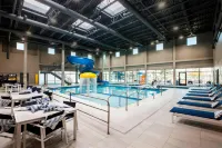 Delta Hotels Fargo - Pools