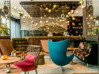 Motel One Salzburg-Süd Hotels near Aigen
