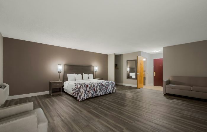 Red Roof Inn & Suites Vineland - Buena