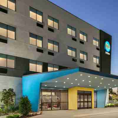 Tru by Hilton Longview Hotel Exterior