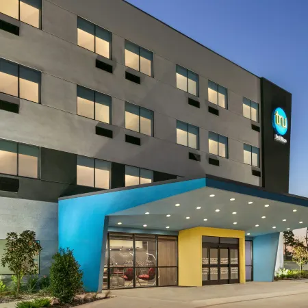 Tru by Hilton Longview