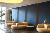 DoubleTree by Hilton Trujillo - С баром