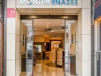 Hotel Terminus Montparnasse Hotel berhampiran Stesen Metro Vavin