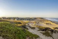 Sanctuary Beach Resort - Beach