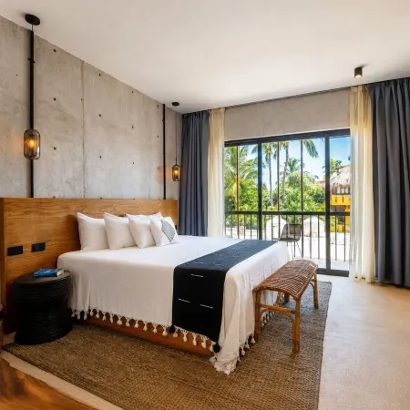 WEYKIKI Boutique Hotel