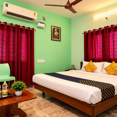 Naadi Grand Inn