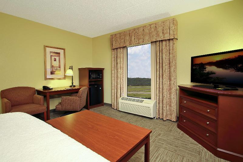 Hampton Inn & Suites Murray