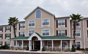 Country Inn & Suites by Radisson, Savannah Midtown, GA