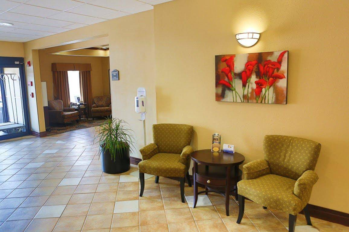 Country Inn & Suites by Radisson, Midway, FL