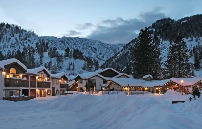 Icicle Village Resort