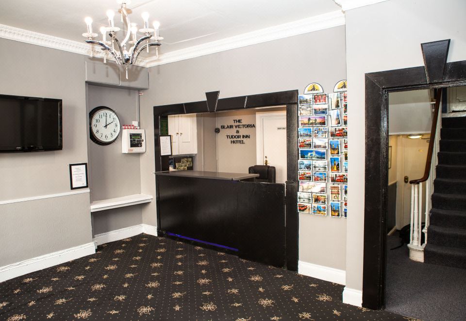 더 튜더 인 호텔