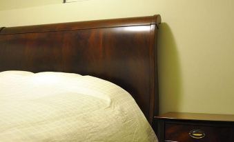 Suite Dreams Vancouver Bed and Breakfast - Housity